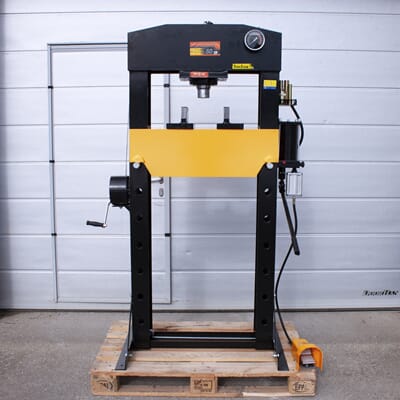 4801 Hydraulisk verkstedpresse 50 tonn.jpg