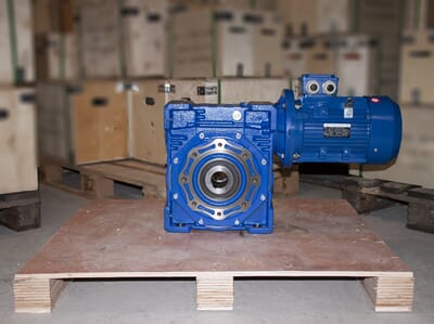 4832 Snekkegir NMRV 150-100-4kW.jpg