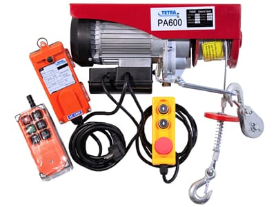 1081 Tetra 600 med radio 1.jpg