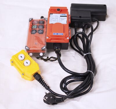 1317 Radiostyring til motor 220v 1.jpg